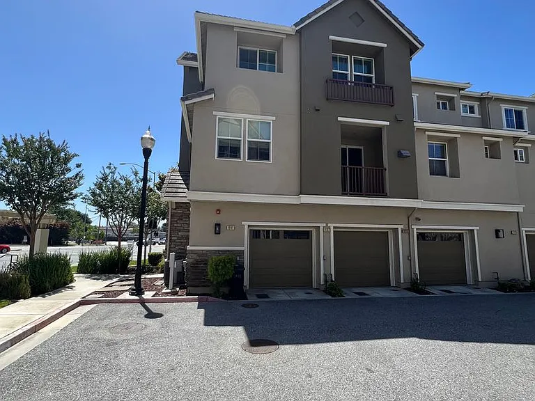1141 Rock Ave — Photo 3