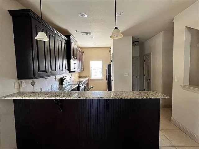 810 Lafitte St #105 — Photo 8