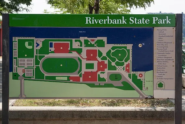 Rented by Compass | media 10