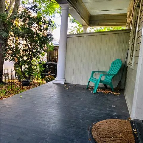 1118 Foucher St — Photo 2