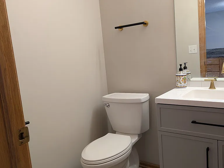 2241 Grand Ave #10 — Photo 8