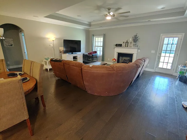 2104 S Meadows Dr SW — Photo 5
