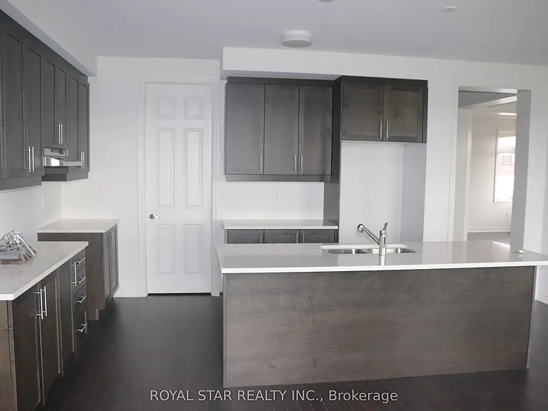 69 Bluebird Blvd — Photo 5