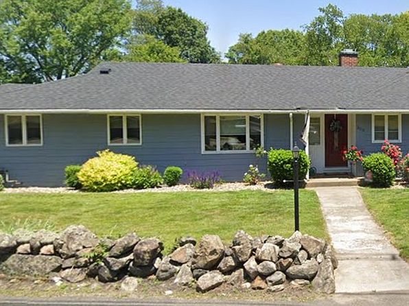 303 Lowell St