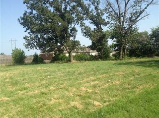 1032 Tarah Knolls Cir, Centerton, AR 72719