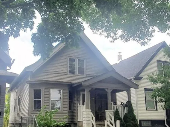 2866 N 34th St, Milwaukee, WI 53210