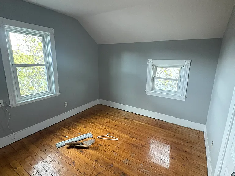 13 Clyde St — Photo 23