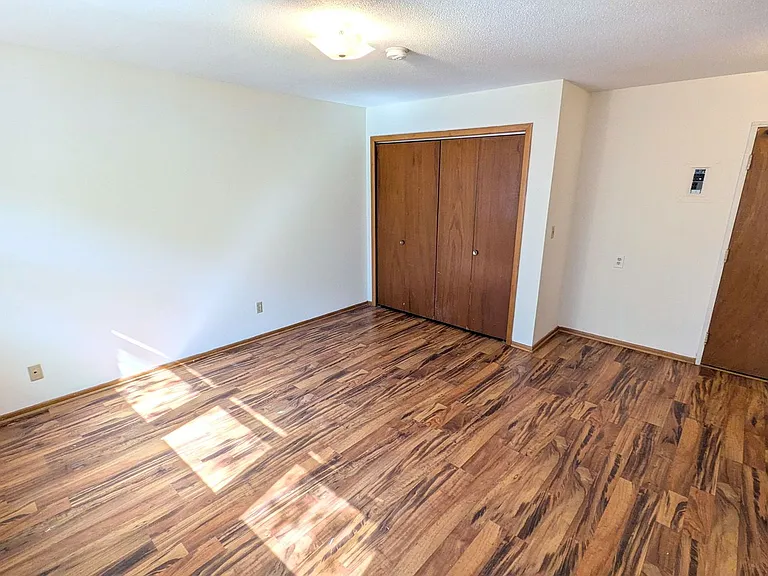 18 Arthur Ave SE — Photo 4