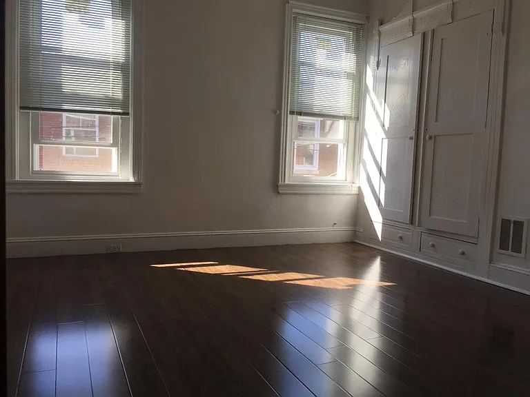 835 Wilder St — Photo 7