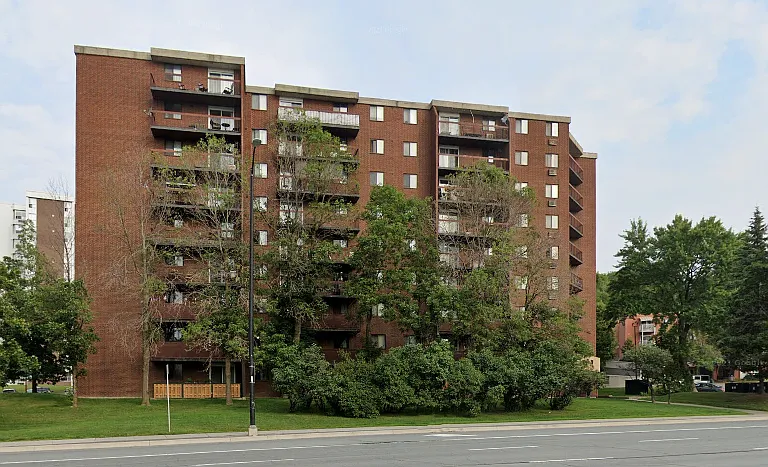 250 Ste Anne Rd — Photo 9