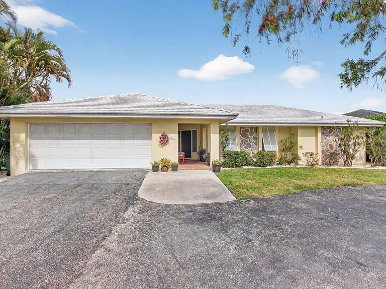 30 Spanish River Dr — Photo 33