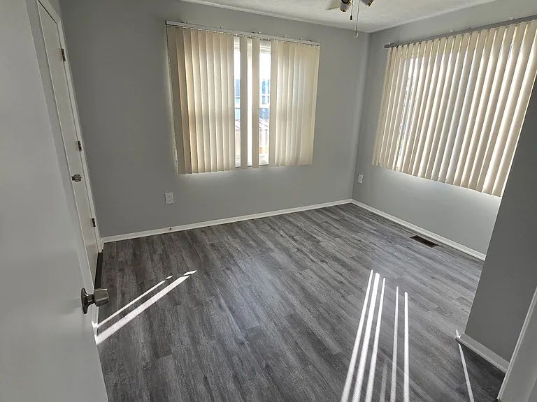 306 Holly Manor Rd — Photo 11