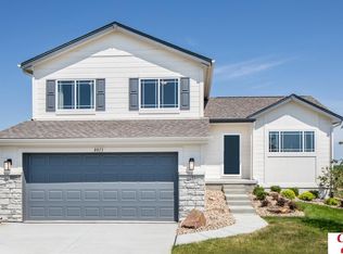 21075 Jefferson St, Elkhorn, NE 68022