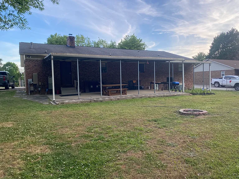 2616 Bernice Dr — Photo 4