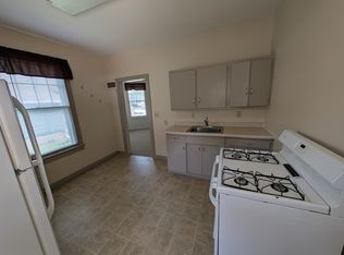 313 4th Ave SW, Independence, IA 50644