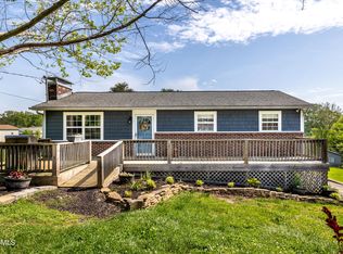 912 Cornell Rd, Maryville, TN 37801