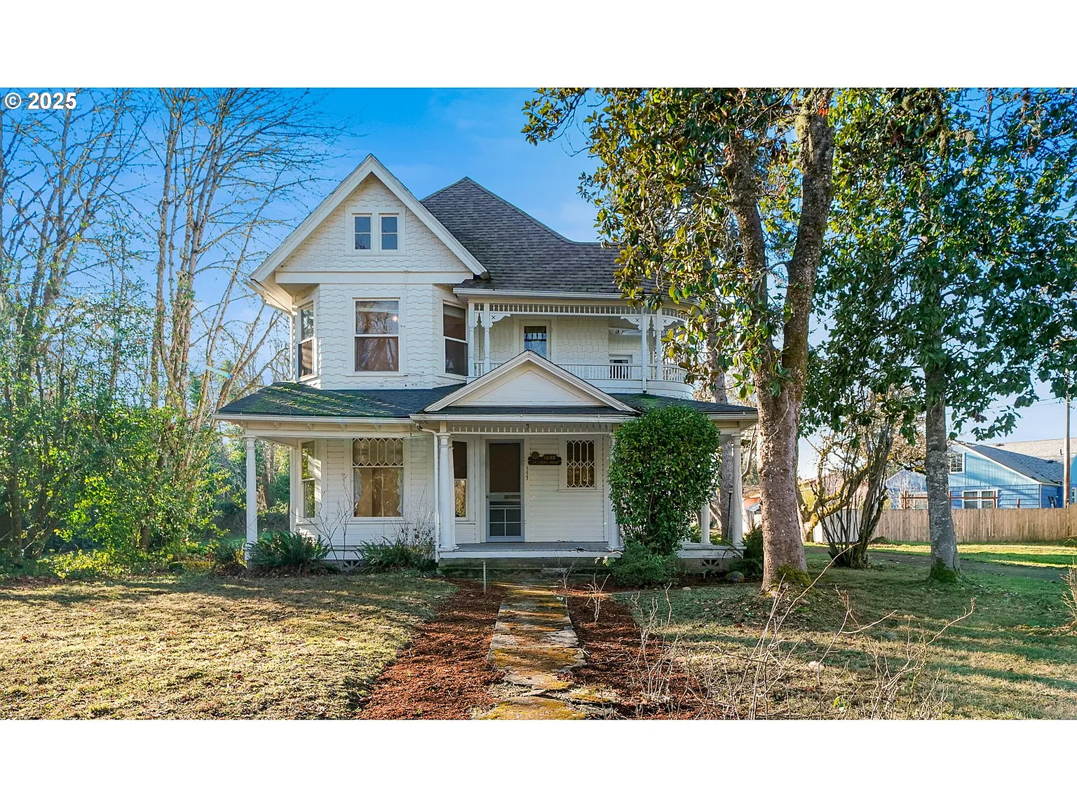 553 S River Rd photo 1
