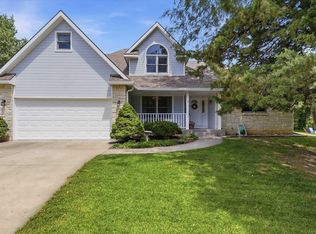 810 SW Mifflin Rd, Topeka, KS 66606