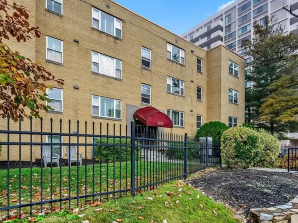 4225 N Henderson Rd APT 204, Arlington, VA 22203