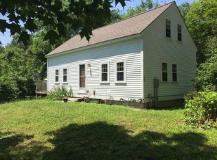 993 2nd Crown Point Rd, Strafford, NH 03884
