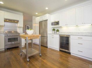 390 Prince Royal Dr, Corte Madera, CA