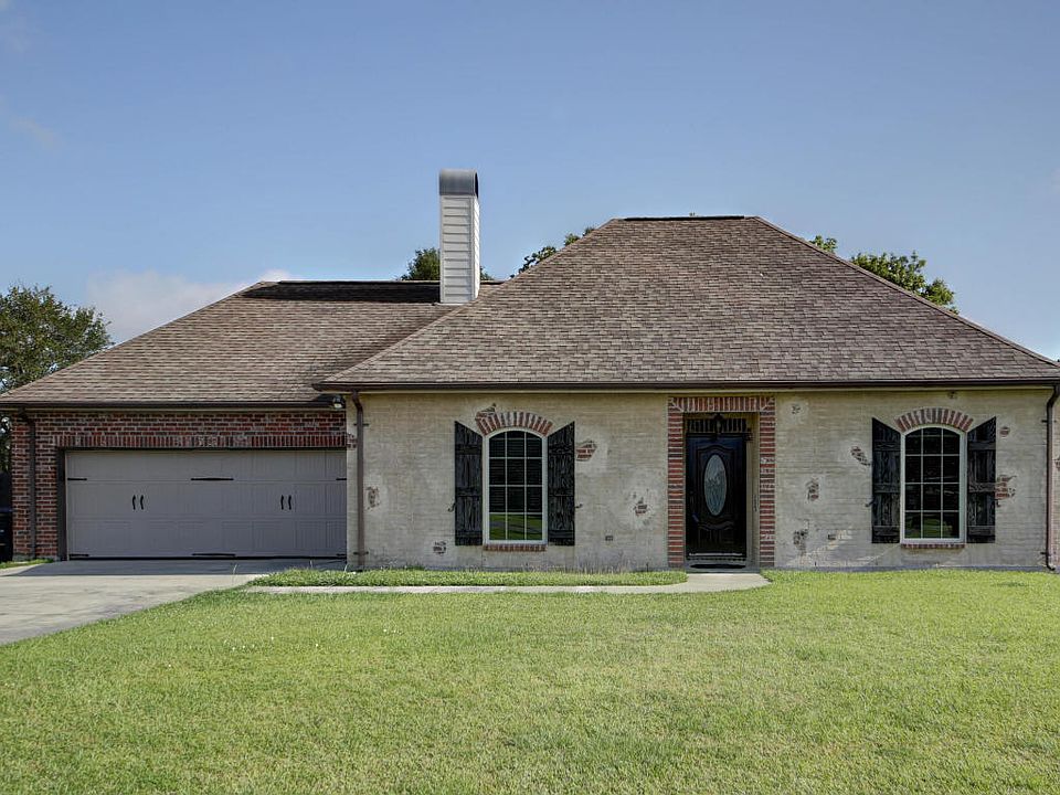 1st image of 319 Village Park Dr