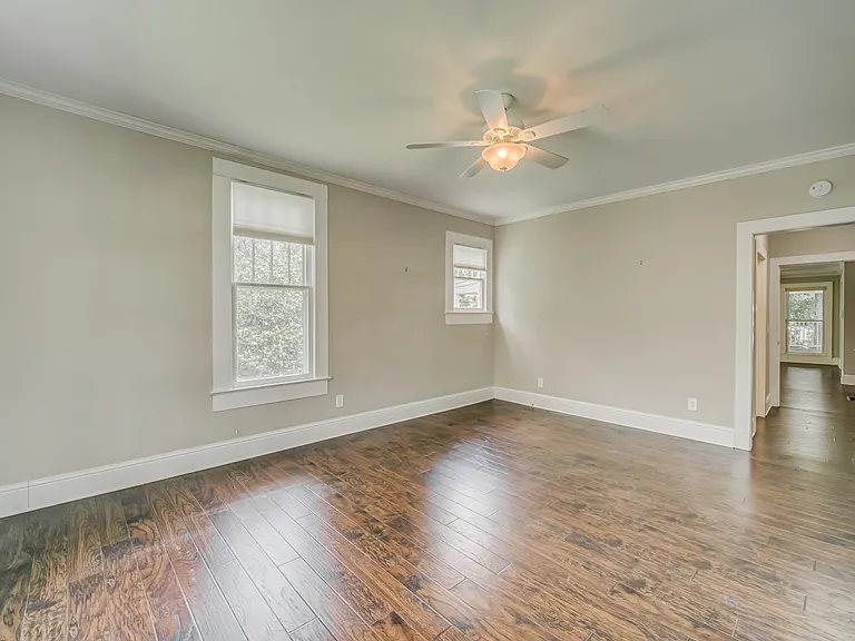 121 Brown St — Photo 24