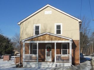 4 Mount Vernon Rd, Chicopee, MA 01013