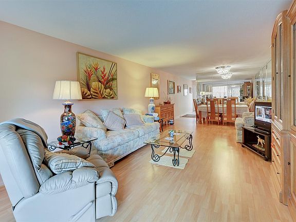 3rd image of 2404 Antigua Circle #D3
