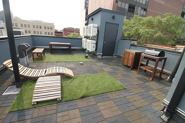 Rented by Delmark Realty LLC | media 12