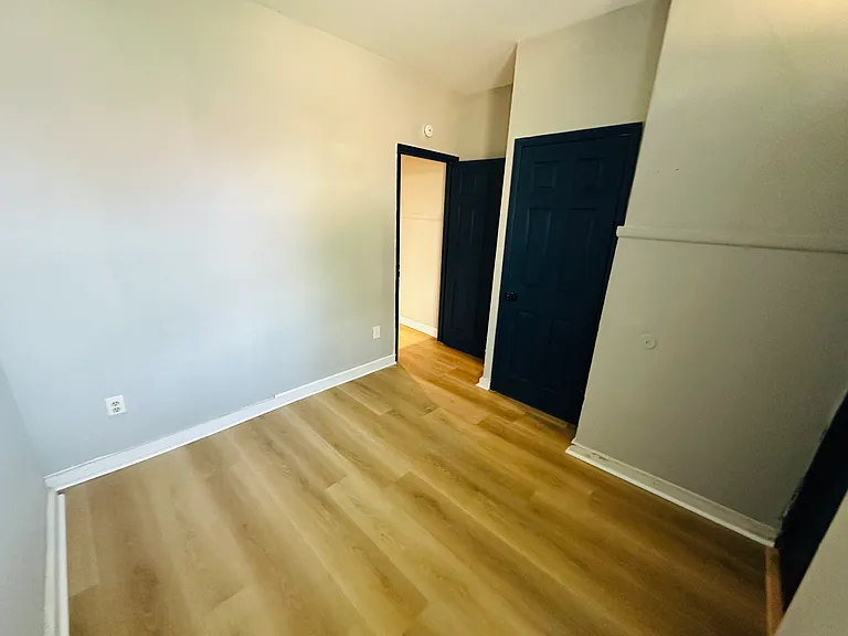 3237 Itaska St #1 — Photo 10
