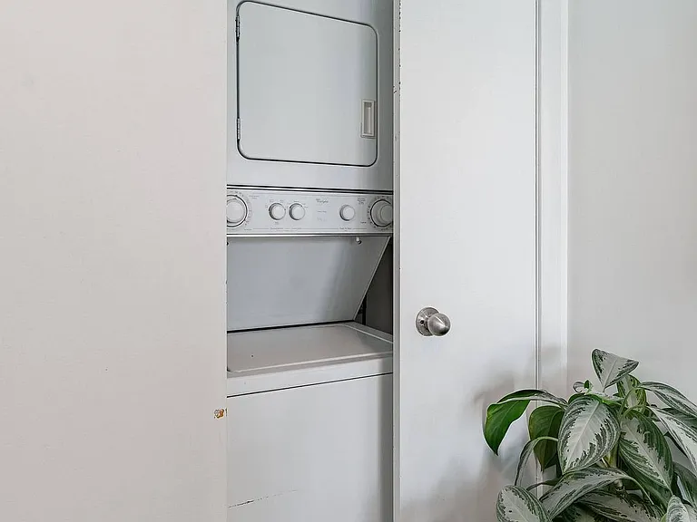 255 Richmond St E #821 — Photo 37