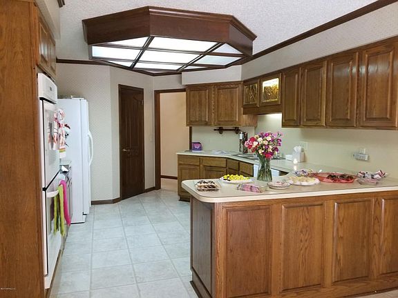 4th image of 596 Chivas Ct