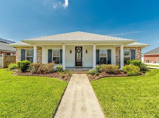 153 Tulip Dr, Houma, LA 70360