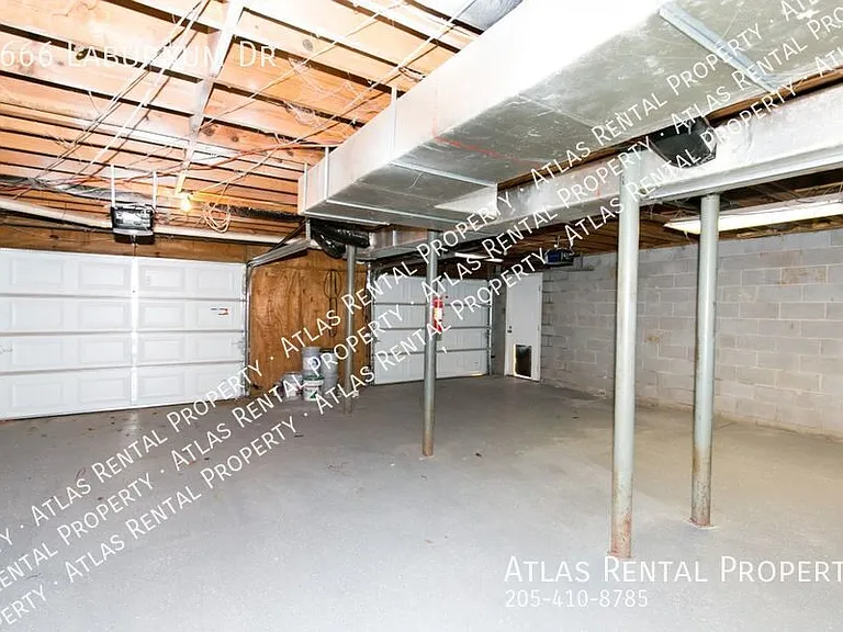 2666 Laburnum Dr — Photo 32