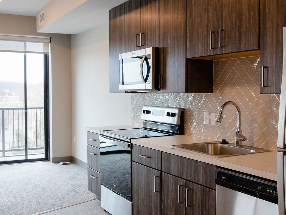 1st image of 636 1st St NW APT 414