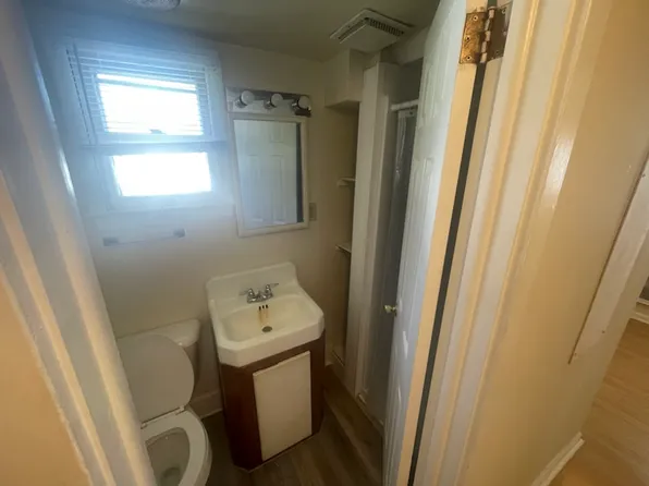 514 Harrell St, Blacksburg, VA 24060