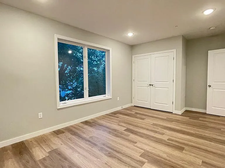 15 Arlington St #1 — Photo 8