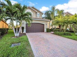 11732 Meadowrun Cir, Fort Myers, FL 33913