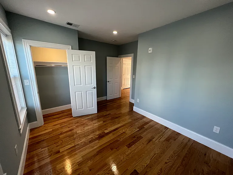 372 Oxford St #3 — Photo 16