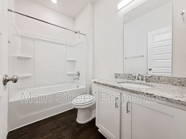 8108 Silver Maple Dr — Photo 18