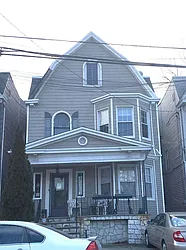 887 Montgomery Street