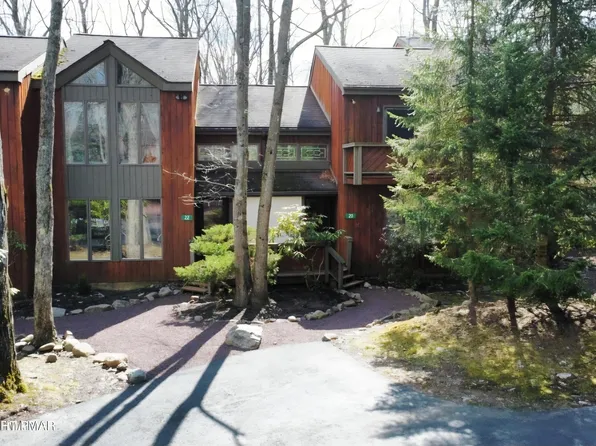 20 Finch Grv, Lake Harmony, PA 18624