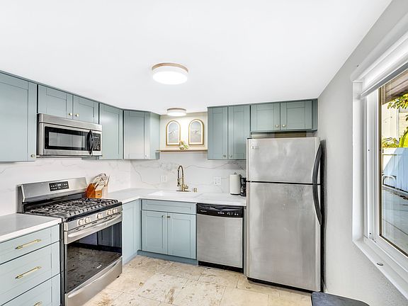 3rd image of 1964 Missouri St APT 3