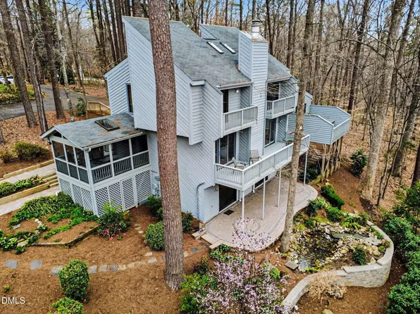 1423 Poinsett Dr, Chapel Hill, NC 27517
