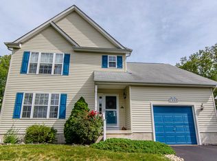 1868 Glen Eagles Dr, Pottstown, PA