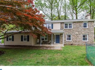 719 Oxford Ln, Wallingford, PA 19086