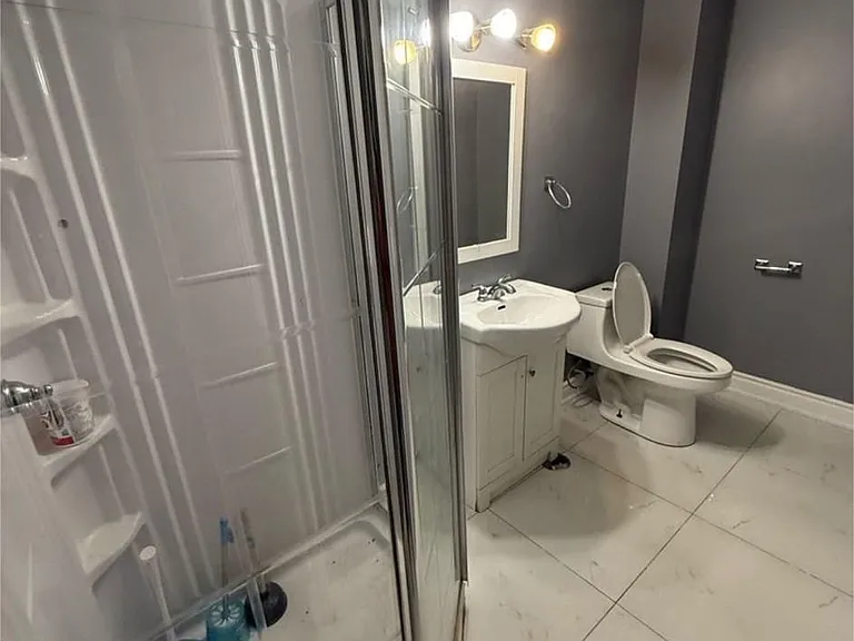 22 Matterdale Ave #BASEMENT — Photo 6