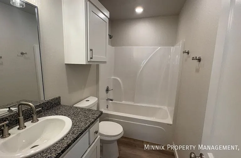 7704 Elm Ave — Photo 14