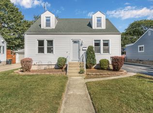 3356 186th St, Lansing, IL 60438